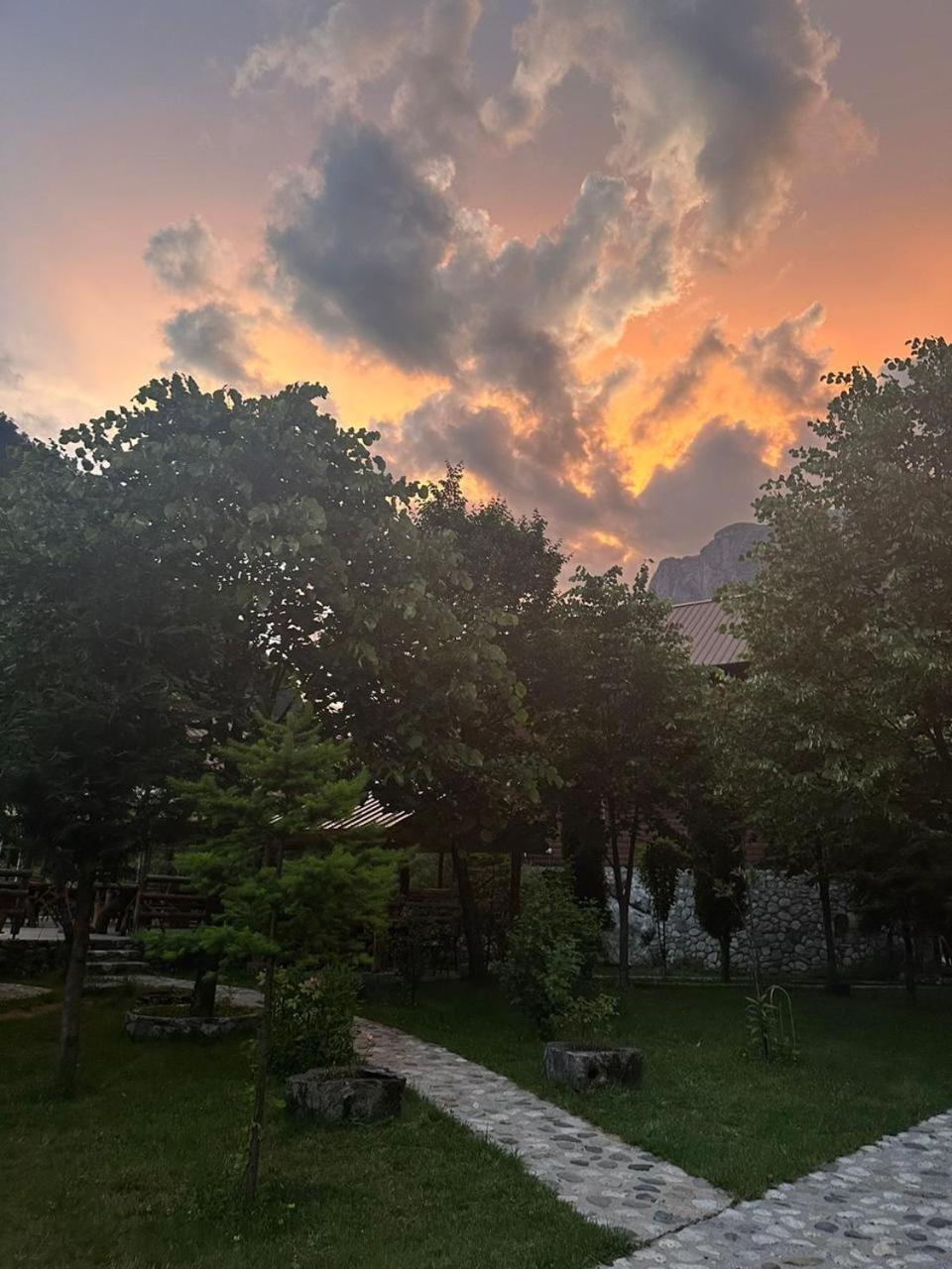 Valbona Relax Hotel Luaran gambar